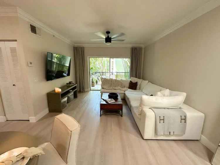 Condo For Sale in Boynton Beach, Florida