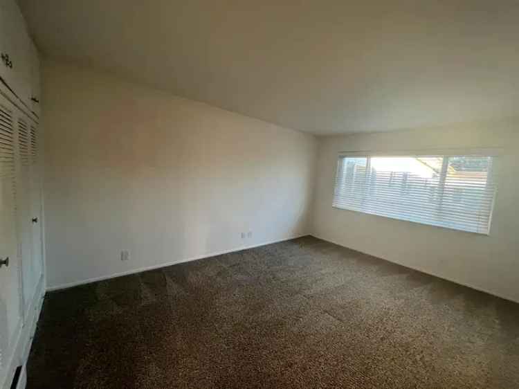 Downtown Santa Barbara 1 BR Apartment - Close to Park and State Street