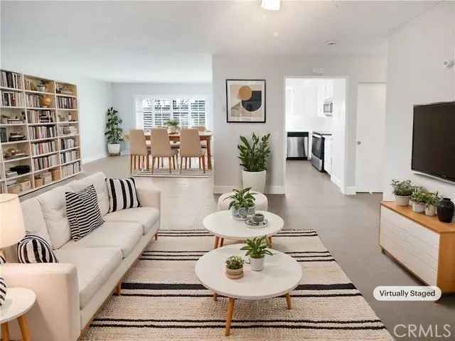 Condo For Sale in 8566, Van Ness Court, Huntington Beach, California