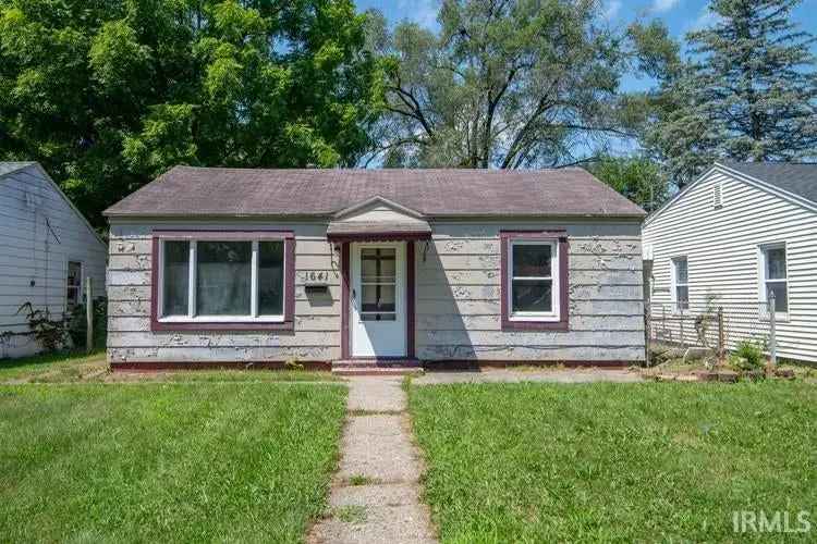 Single-family house For Sale in 1641, North Adams Street, South Bend, Indiana