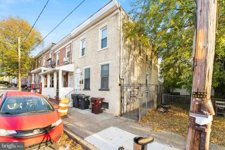 Multi-family house For Sale in Wilmington, Delaware