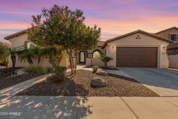 Single-family house For Sale in 3415, East Sports Drive, Gilbert, Arizona