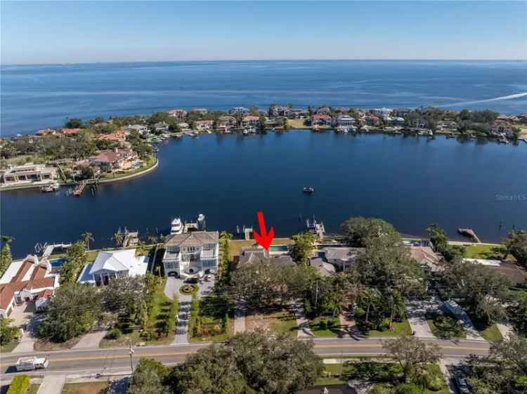 Single-family house For Sale in 1241, Snell Isle Boulevard Northeast, Saint Petersburg, Florida