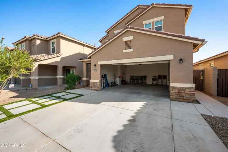 Single-family house For Sale in 35287, West San Ildefanso Avenue, Maricopa, Arizona