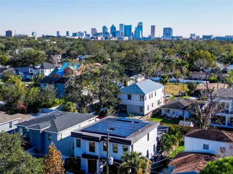 Single-family house For Sale in 818, West Adalee Street, Tampa, Florida