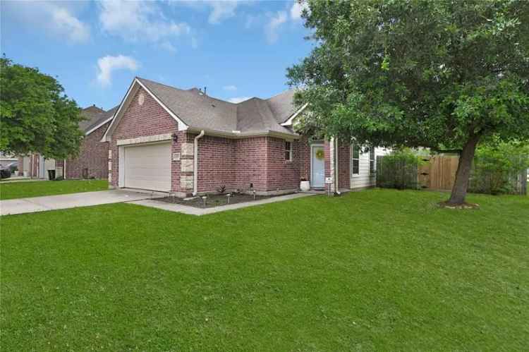 Single-family house For Sale in 4802, Flamingo Bay Circle, Baytown, Texas