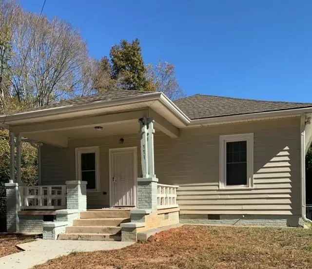 Single-family house For Sale in 771, North Evelyn Place Northwest, Atlanta, Georgia