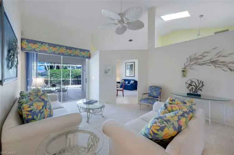 Single-family house For Sale in 5179, Harrogate Court, East Naples, Florida