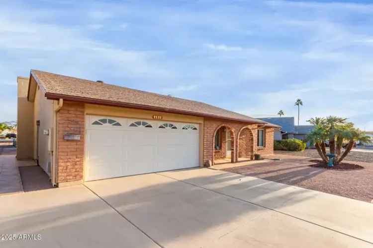 Single-family house For Sale in 1131, South Firefly Avenue, Mesa, Arizona