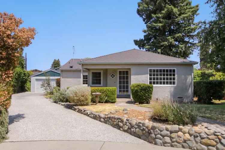 Single-family house For Sale in California