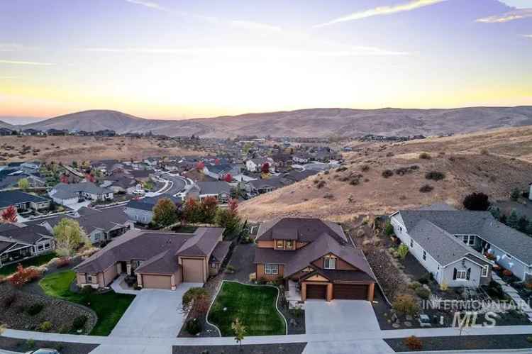 Single-family house For Sale in 18729, North Old Shore Place, Boise, Idaho