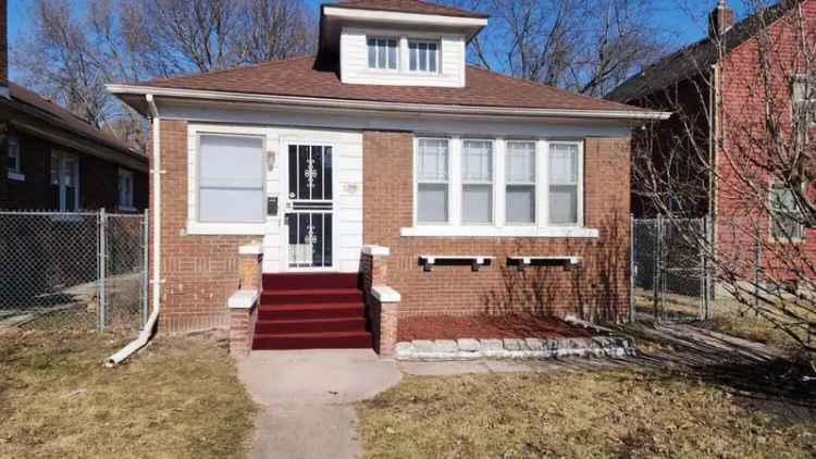 Single-family house For Sale in 708, West 43rd Avenue, Gary, Indiana