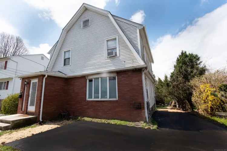 Single-family house For Sale in 773, Cooke Street, Waterbury, Connecticut