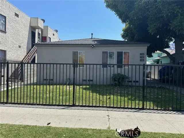 Multi-family house For Sale in 1154, West 57th Street, Los Angeles, California