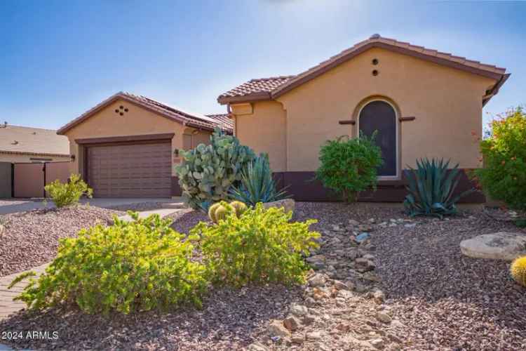 Single-family house For Sale in 5011, West Yoosooni Drive, Phoenix, Arizona