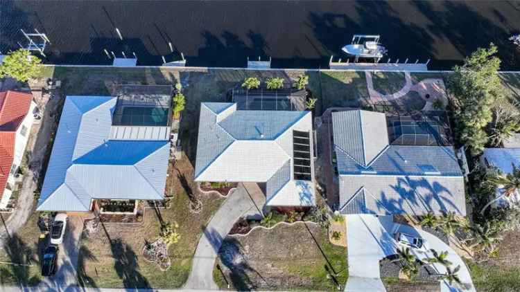 Single-family house For Sale in 66, Ocean Drive, Punta Gorda, Florida