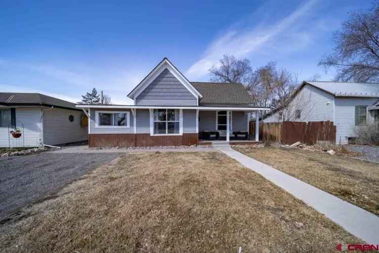 Single-family house For Sale in Montrose, Colorado