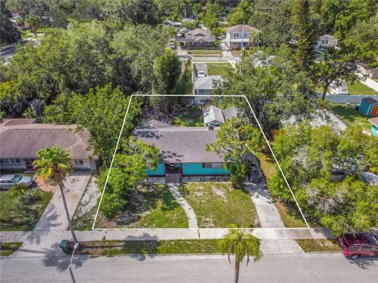 Single-family house For Sale in Bradenton, Florida