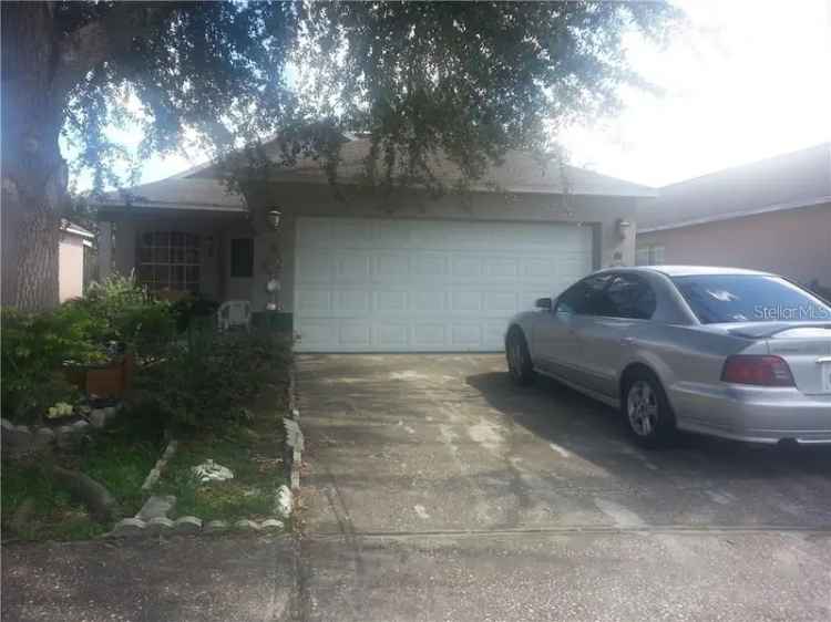 Single-family house For Sale in 2409, Weymouth Court, Kissimmee, Florida