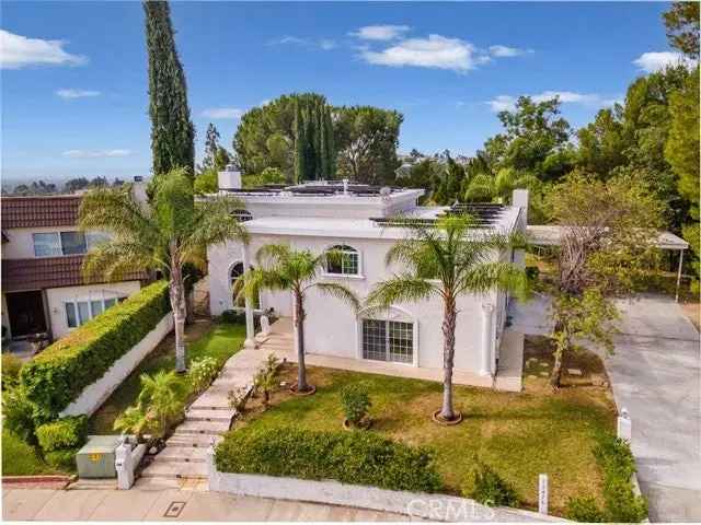 Single-family house For Sale in Los Angeles, California