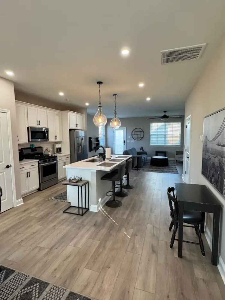 3 Bed 2.5 Bath Furnished Home in Riverlights New Construction