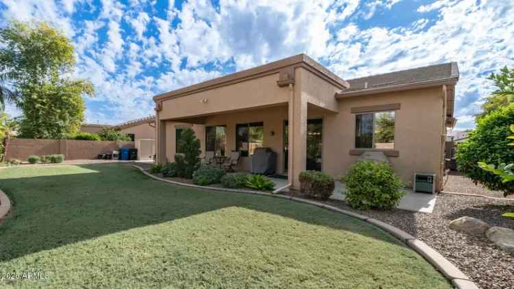 Single-family house For Sale in 2147, South Valle Verde Circle, Mesa, Arizona