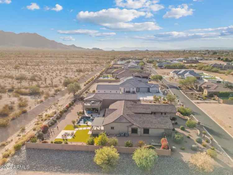 Single-family house For Sale in 10803, West Dove Roost Road, Queen Creek, Arizona