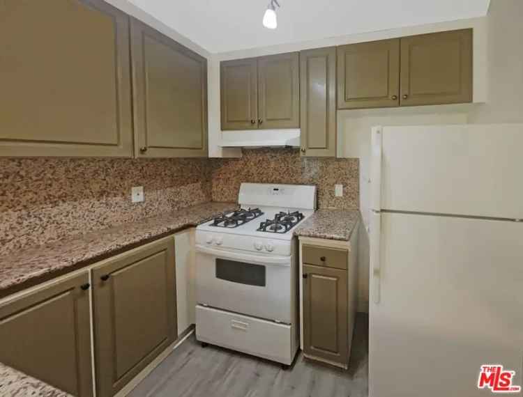 Condo For Sale in 4900, East Chapman Avenue, Orange, California