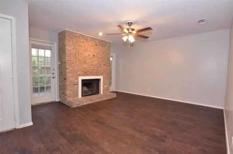 Condo For Rent in Seminole, Texas