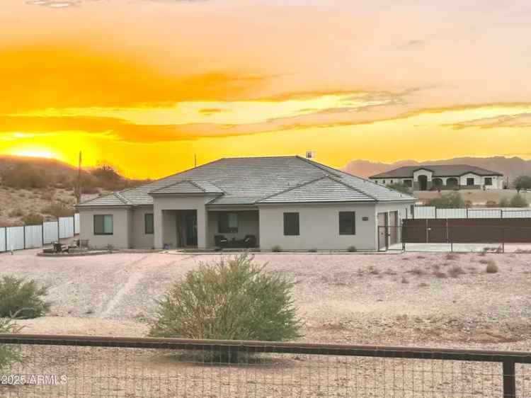 Single-family house For Sale in 28204, North Royce Road, Queen Creek, Arizona