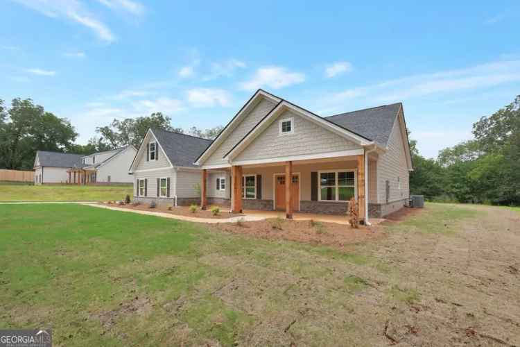 Single-family house For Sale in 585, Highway 155 North, McDonough, Georgia