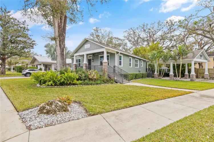 Single-family house For Sale in 1012, West River Heights Avenue, Tampa, Florida