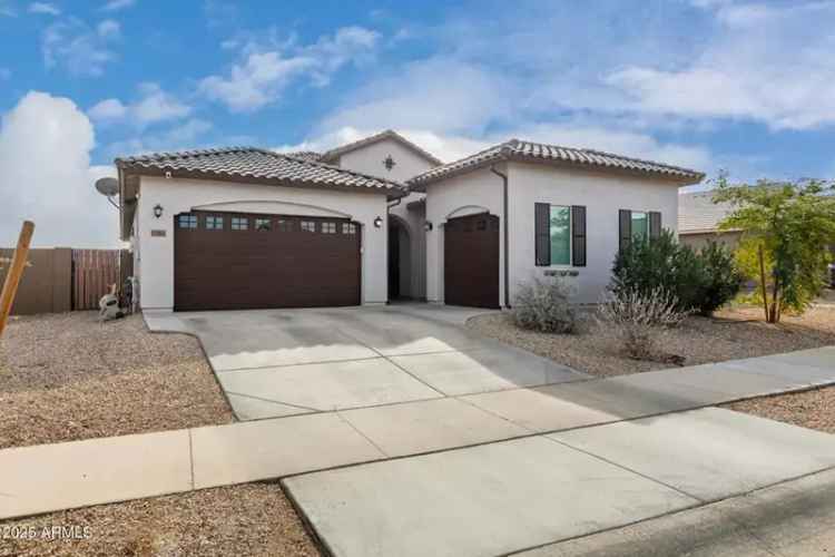 Single-family house For Sale in 11901, North 189th Lane, Surprise, Arizona