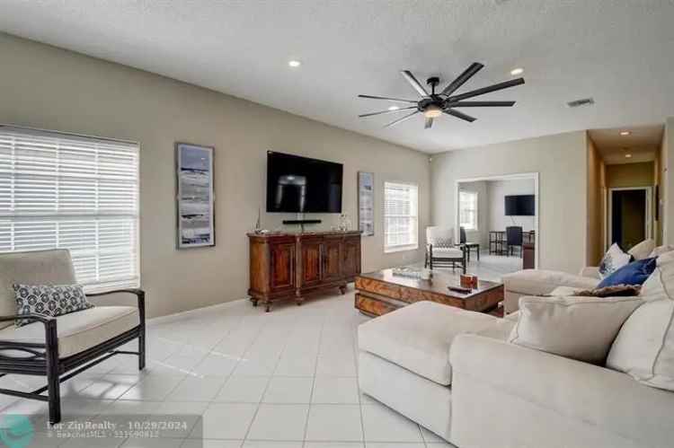 Single-family house For Sale in 7769, Mansfield Hollow Road, Florida