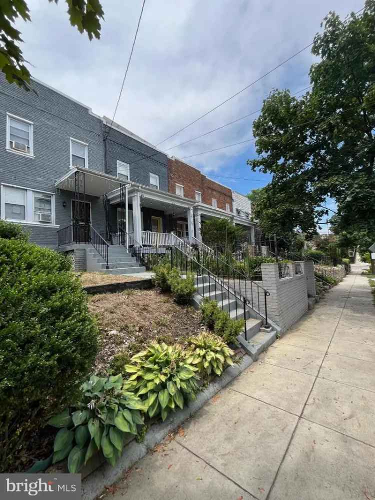 House For Sale in 5118, 8th Street Northwest, Washington, District of Columbia