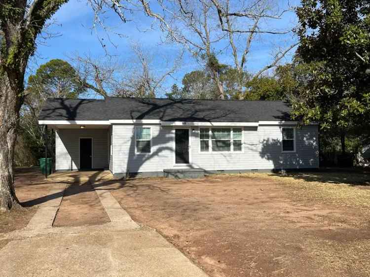 Single-family house For Sale in 101, North Ingleside Drive, Albany, Georgia