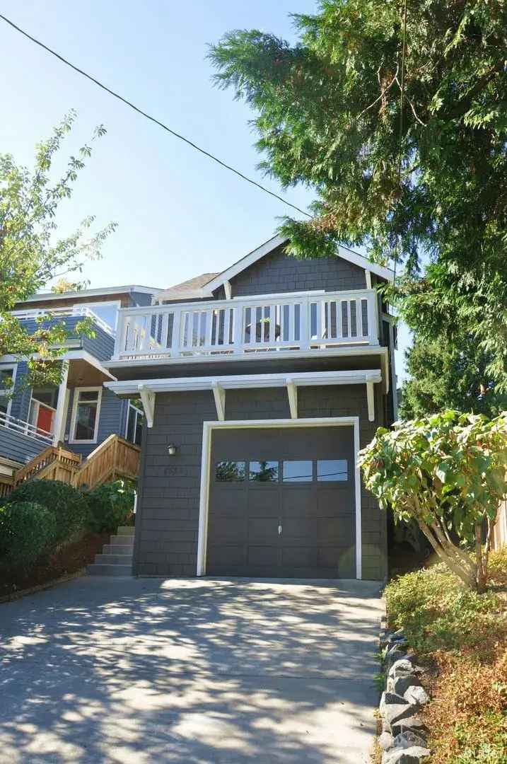 Greenlake Beauty Home for Rent Near Greenlake Park