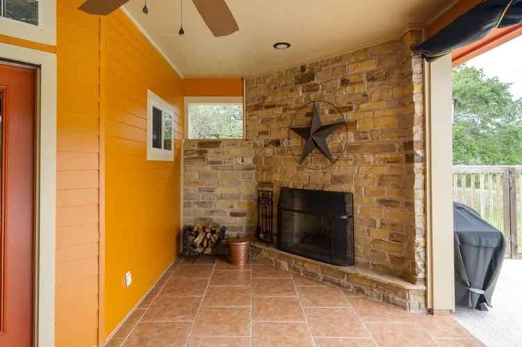 Single-family house For Sale in Texas