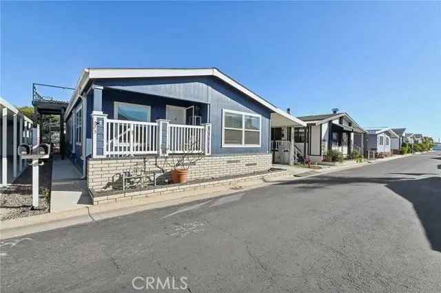 Single-family house For Sale in 21851, Newland Street, Huntington Beach, California