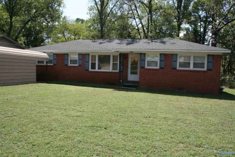 Single-family house For Sale in Huntsville, Alabama