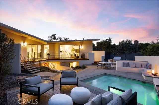 Single-family house For Sale in 32416, Pacific Coast Highway, Laguna Beach, California