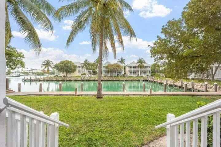 House For Sale in 7071, Hawks Cay Boulevard, Florida