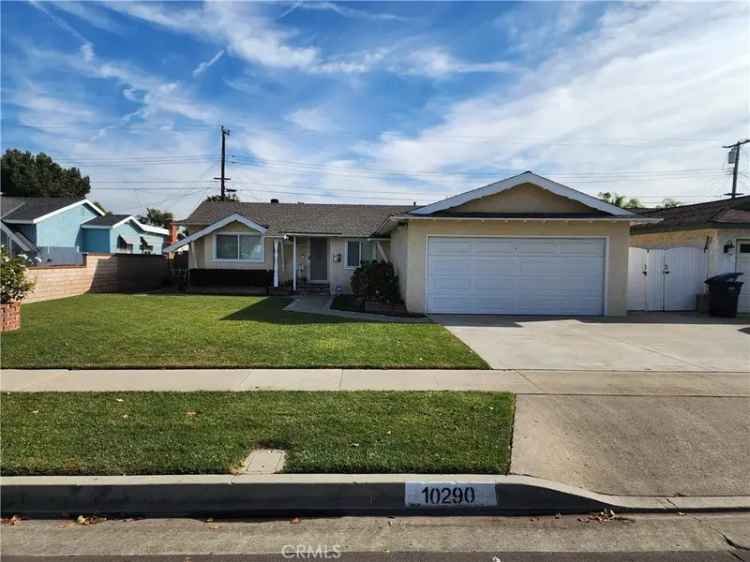 Single-family house For Sale in 10290, Courtright Road, Stanton, California