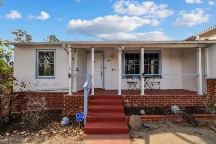 Single-family house For Sale in 3016, 31st Street, San Diego, California