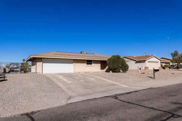 Single-family house For Sale in 3493, Bluegrass Drive, Lake Havasu City, Arizona