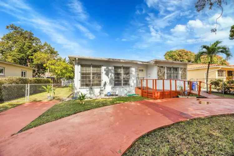 Single-family house For Sale in 5915, Southwest 7th Street, Miami, Florida