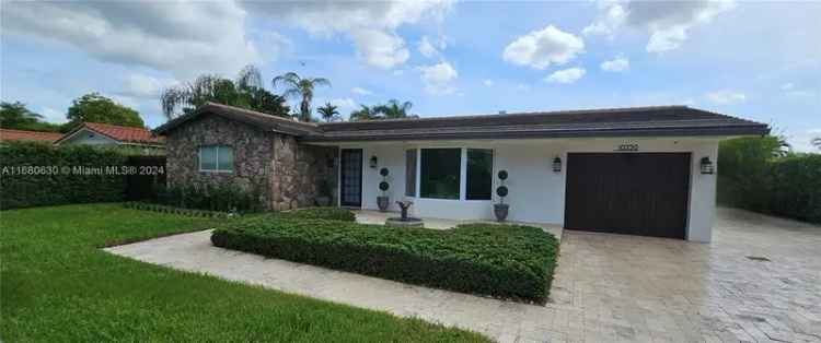 Single-family house For Sale in 10320, Southwest 93rd Street, Kendall, Florida