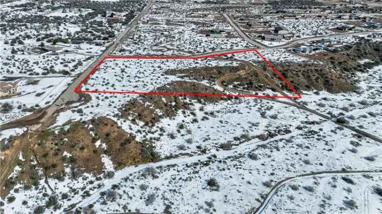 Land For Sale in Phelan, California