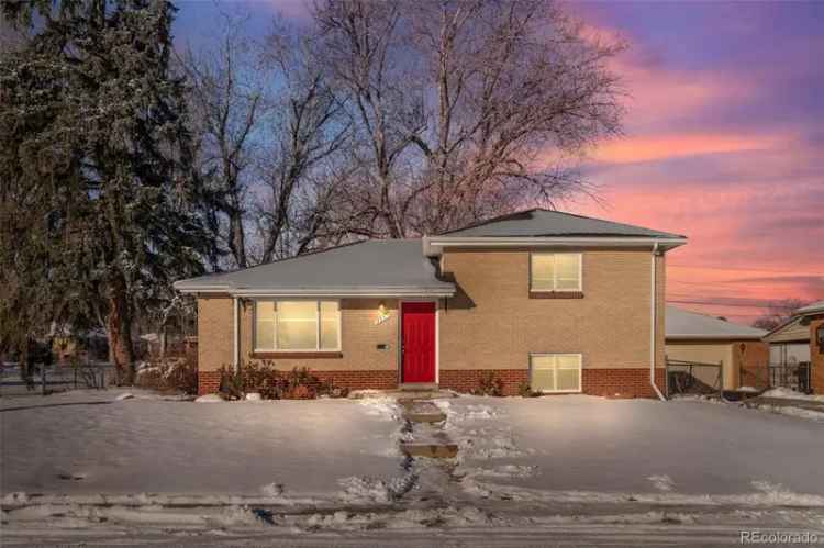 Single-family house For Sale in 2595, South Utica Street, Denver, Colorado