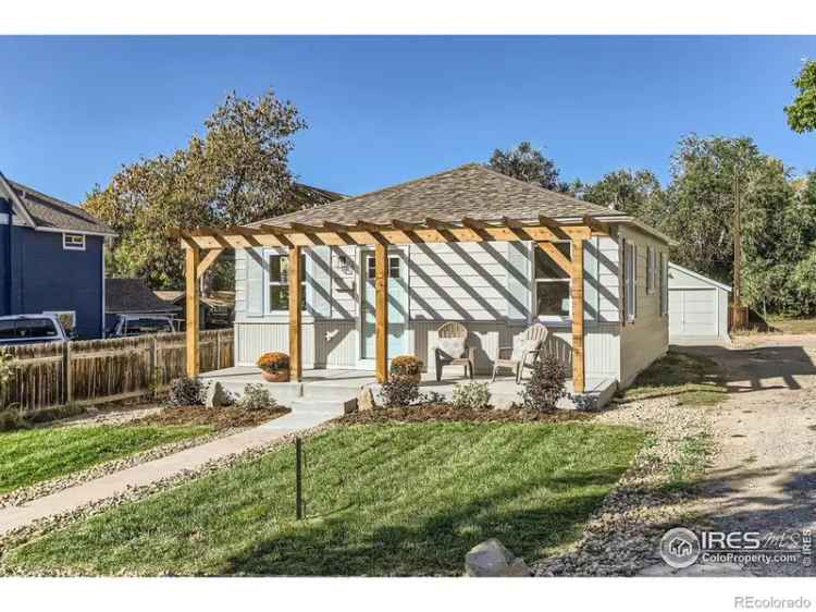 Single-family house For Sale in 241, Gay Street, Longmont, Colorado